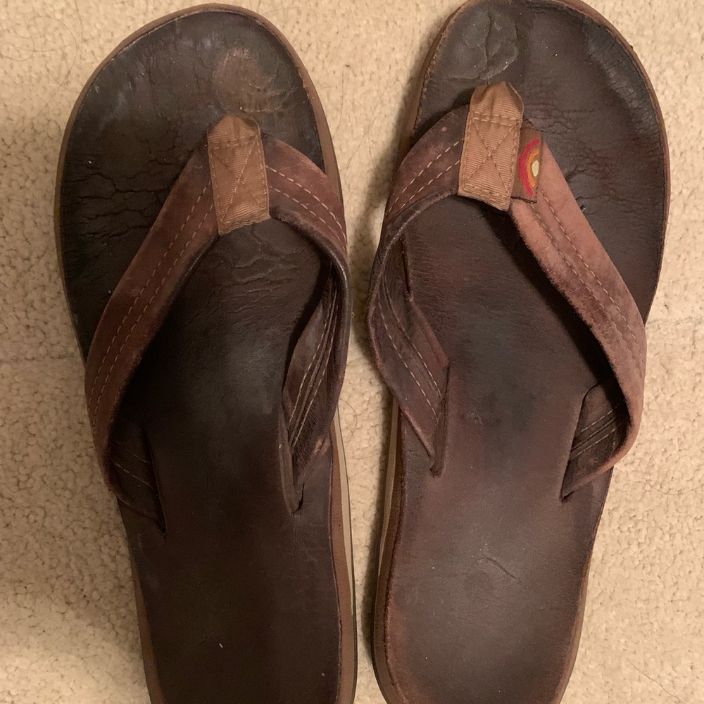 Women’s rainbows size 9 brown sandals